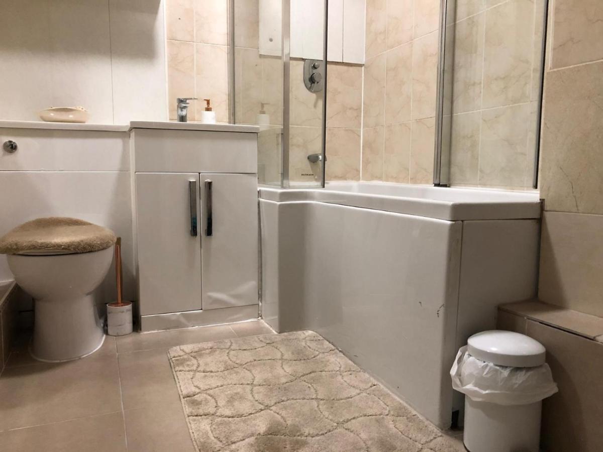 Entire Flat Very Comfortable 1 Bedroom Londyn Zewnętrze zdjęcie
