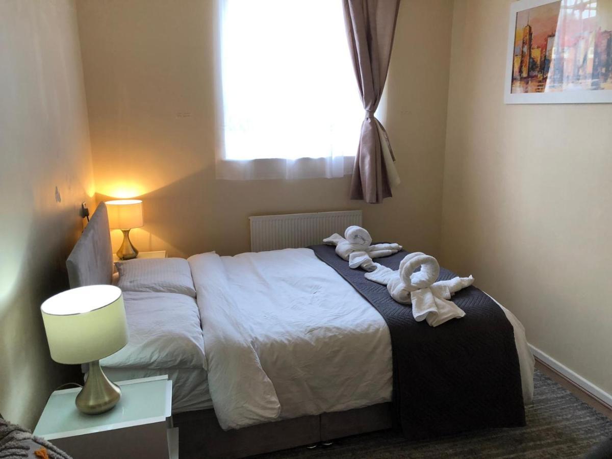 Entire Flat Very Comfortable 1 Bedroom Londyn Zewnętrze zdjęcie